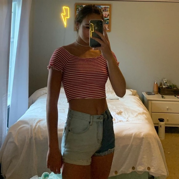 Red and white striped crop top - Picture 2 of 2